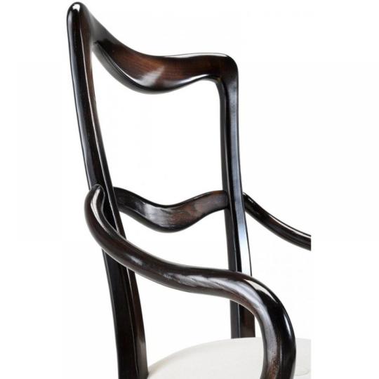 tomorfa fekete karfas etkezoszek polgari elegans klasszikus mediterran egyedileg karpitozott szek fenyes etkezo nappali lakberendezesi bolt kenyelmes minosegi etterem bar bisztro ives design.jpg